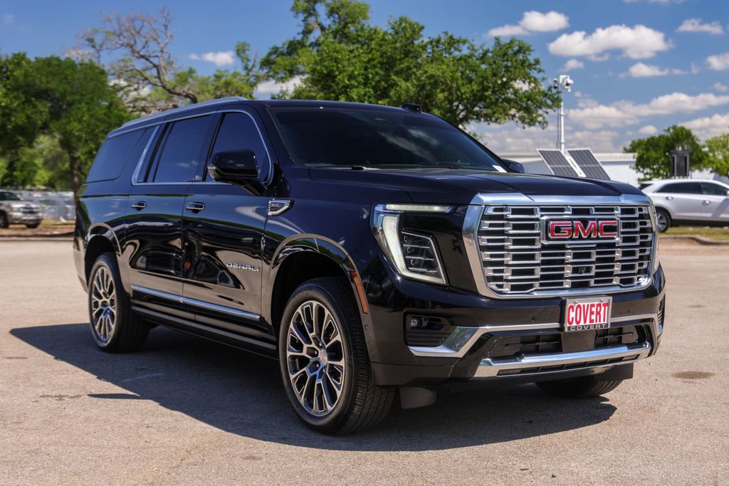 Used 2026 GMC Yukon XL Denali w/ Denali Reserve Package image 6