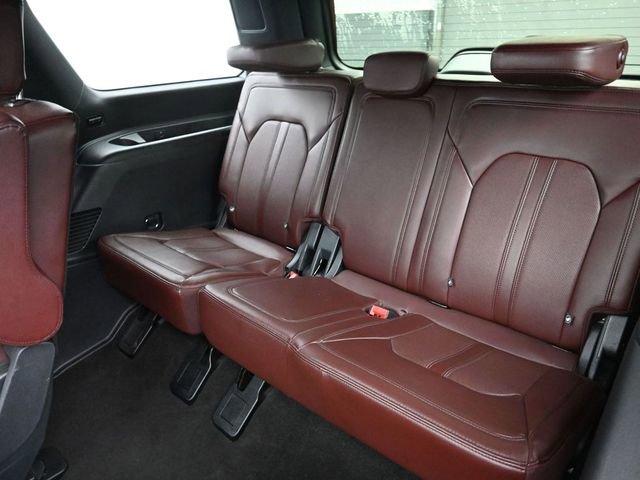 Used 2023 Ford Expedition Limited image 25