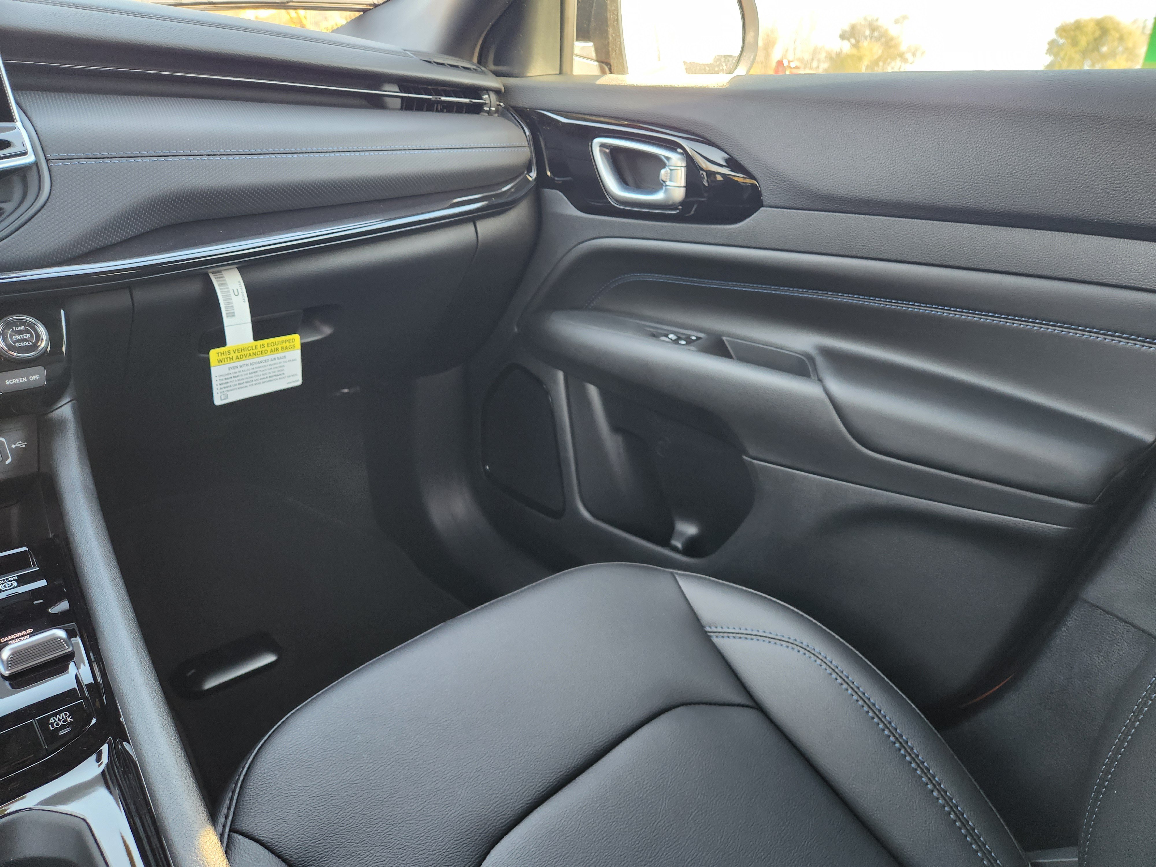 New 2026 Jeep Compass Limited AWD/4WD image 21