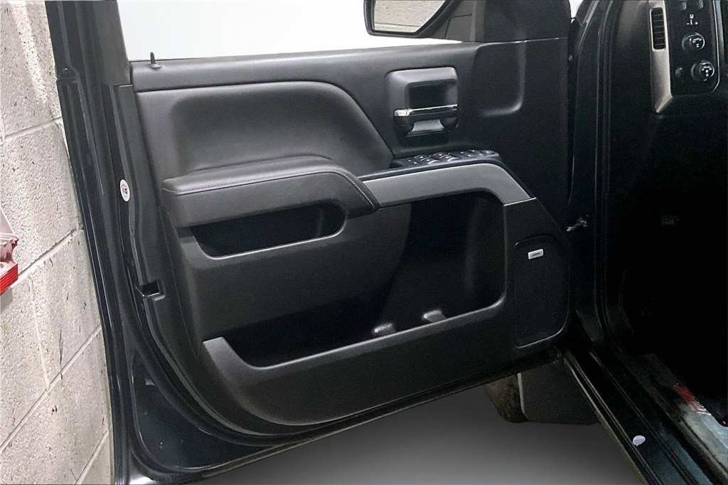 Used 2017 Chevrolet Silverado 1500 LT image 21