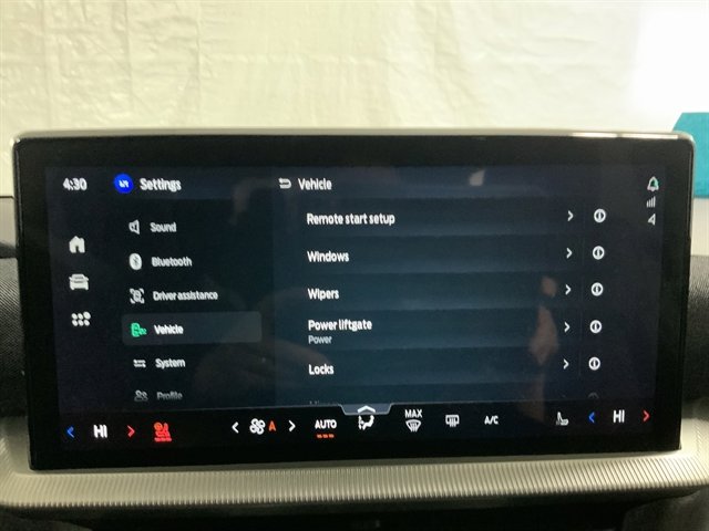 Used 2025 Ford Explorer Platinum w/ LUX Leather Package image 34