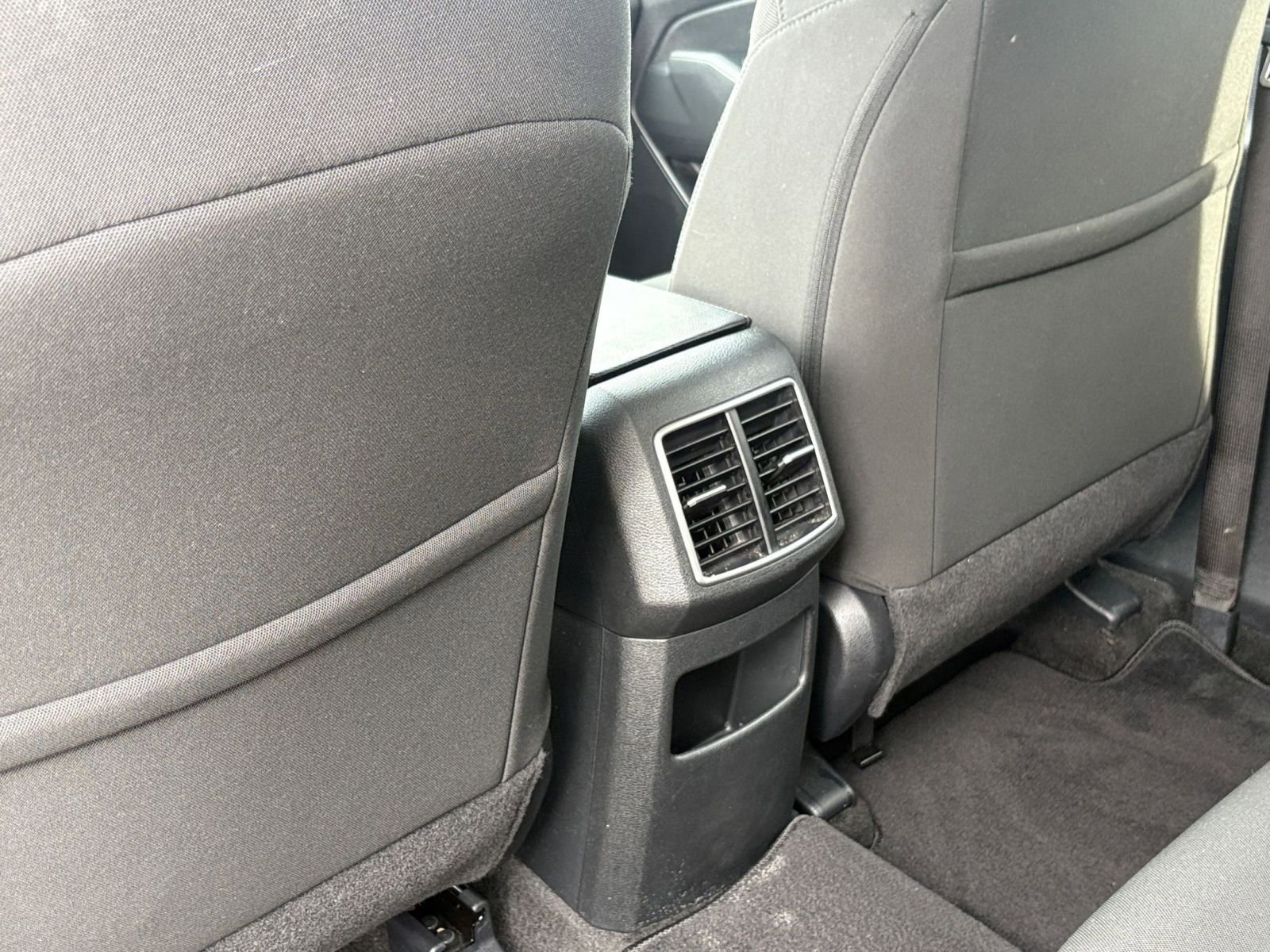 Used 2025 Kia Sportage LX image 22