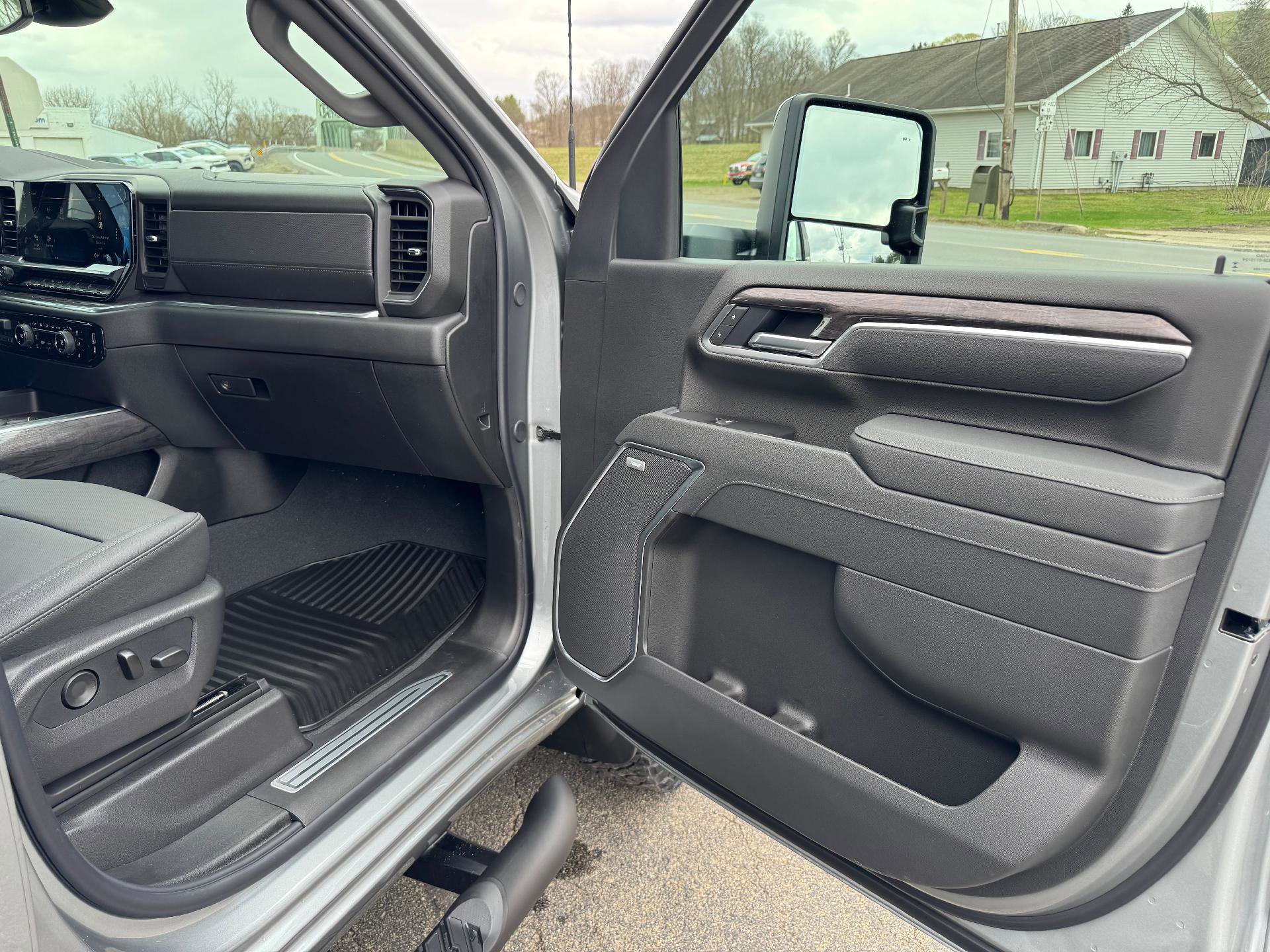 New 2026 Chevrolet Silverado 2500 LTZ w/ LTZ Plus Package image 47