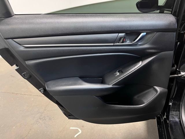 Used 2018 Honda Accord Sport image 16