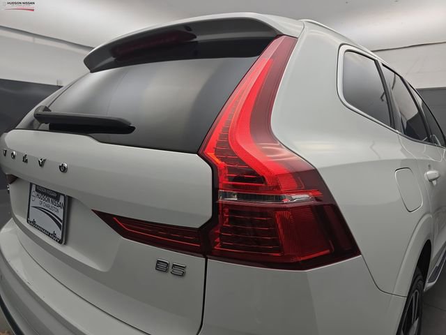 Used 2023 Volvo XC60 B5 Plus image 19