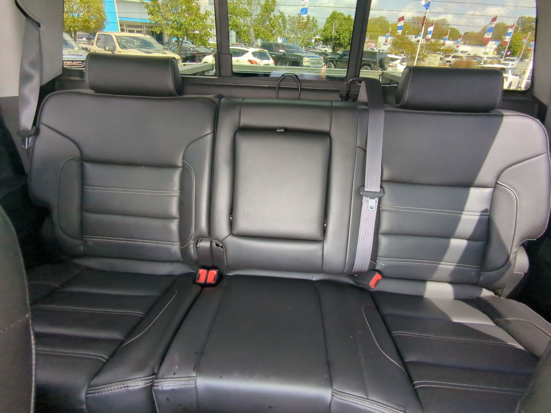 Used 2015 GMC Sierra 2500 Denali w/ Duramax Plus Package image 22