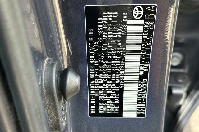 Used 2016 Toyota Corolla S Premium FWD image 28