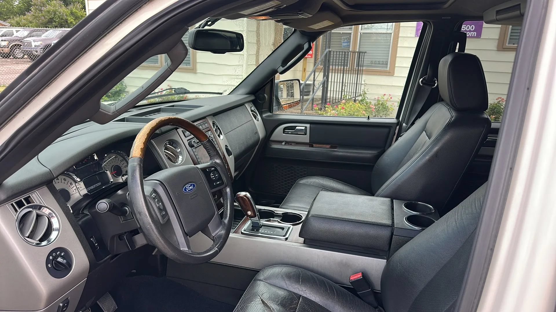 Used 2008 Ford Expedition Limited RWD image 14
