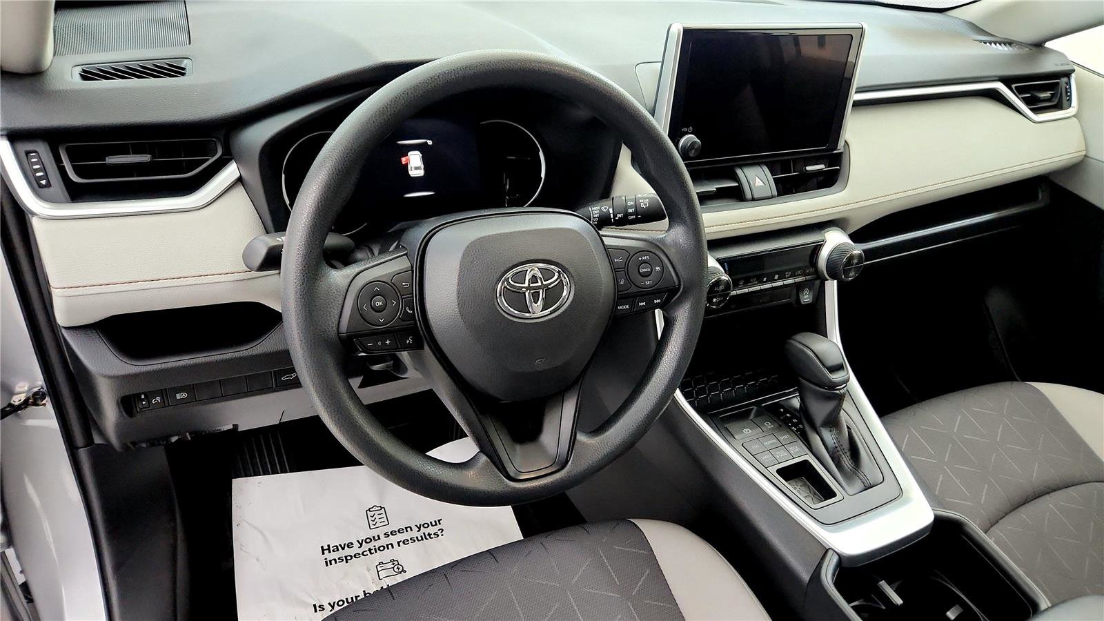 Used 2023 Toyota RAV4 XLE w/ Convenience Package image 24