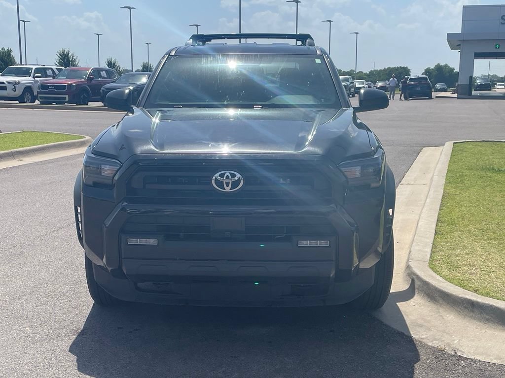 Used 2025 Toyota 4Runner SR5 AWD/4WD image 2