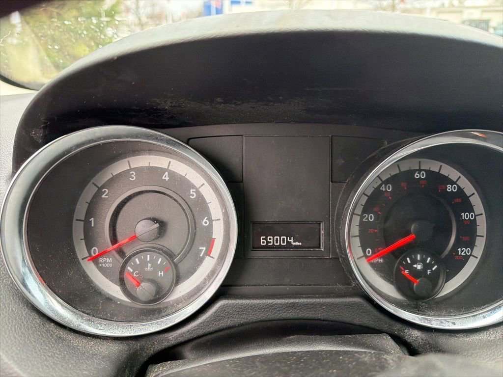 Used 2019 Dodge Grand Caravan SE w/ UConnect Hands-Free Group image 6