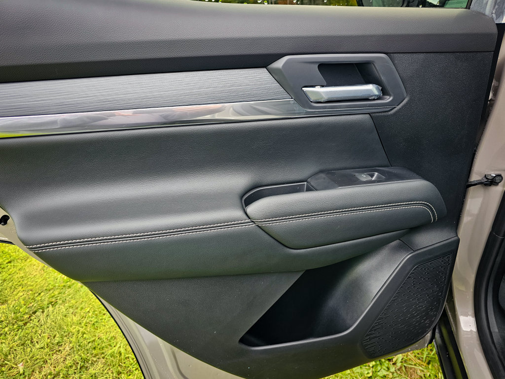 New 2027 GMC Terrain Elevation w/ Elevation Premium Package AWD/4WD image 31