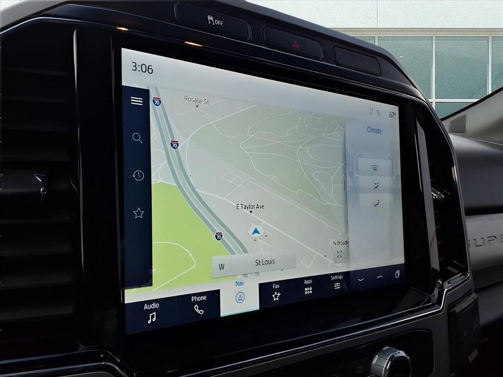 Used 2022 Ford F350 Lariat image 5