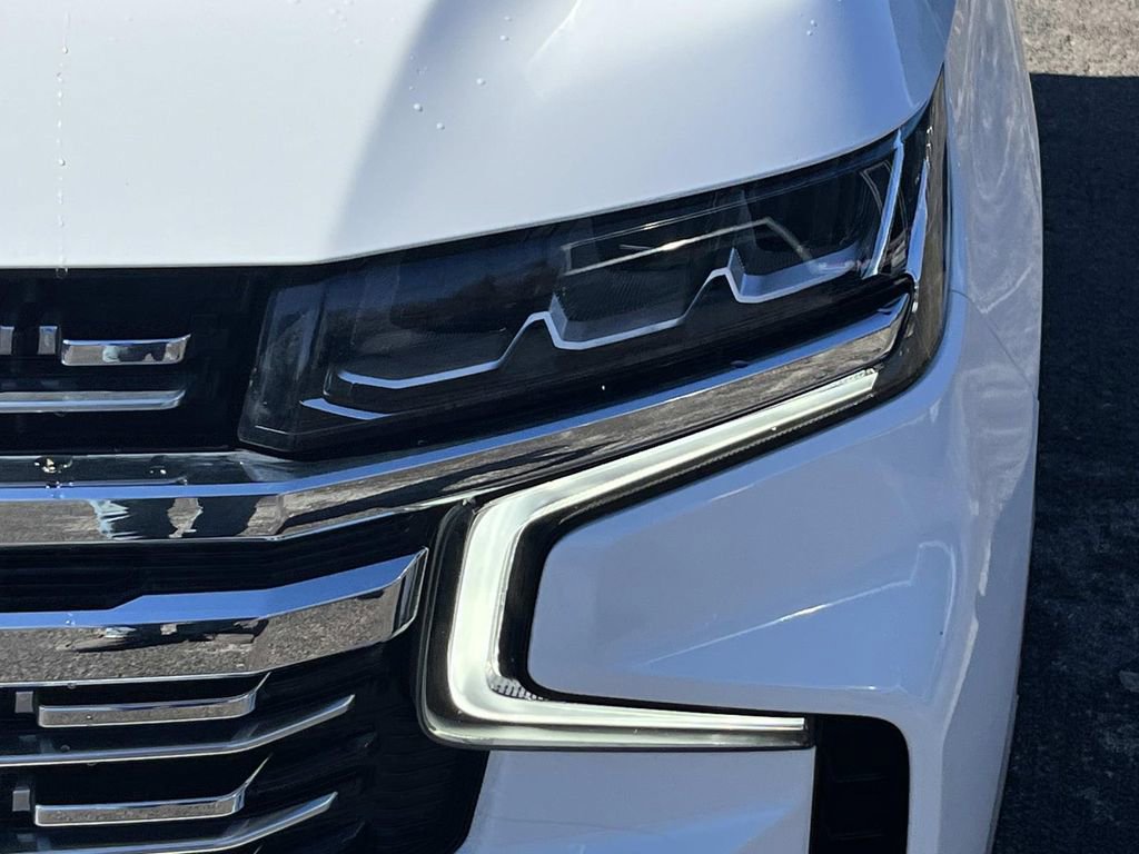 Used 2021 Chevrolet Tahoe Premier w/ Premium Package image 9