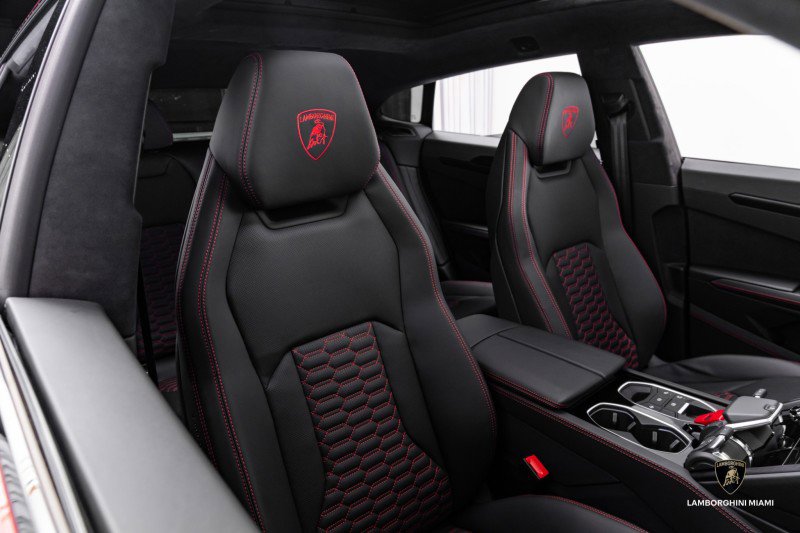 Used 2024 Lamborghini Urus S image 44
