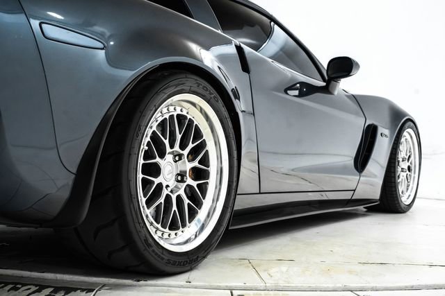 Used 2009 Chevrolet Corvette Z06 w/ Preferred Equipment Group image 16