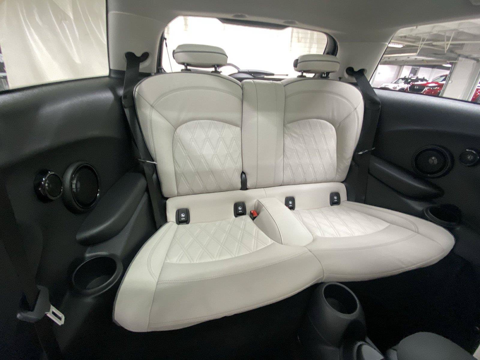 Used 2024 MINI Cooper SE w/ Signature Upholstery Package FWD image 29