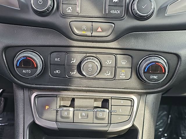 Used 2022 GMC Terrain AT4 w/ Tech Package image 23