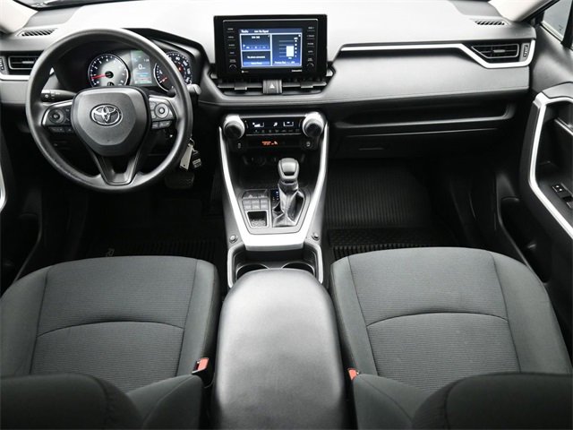Used 2021 Toyota RAV4 LE image 20