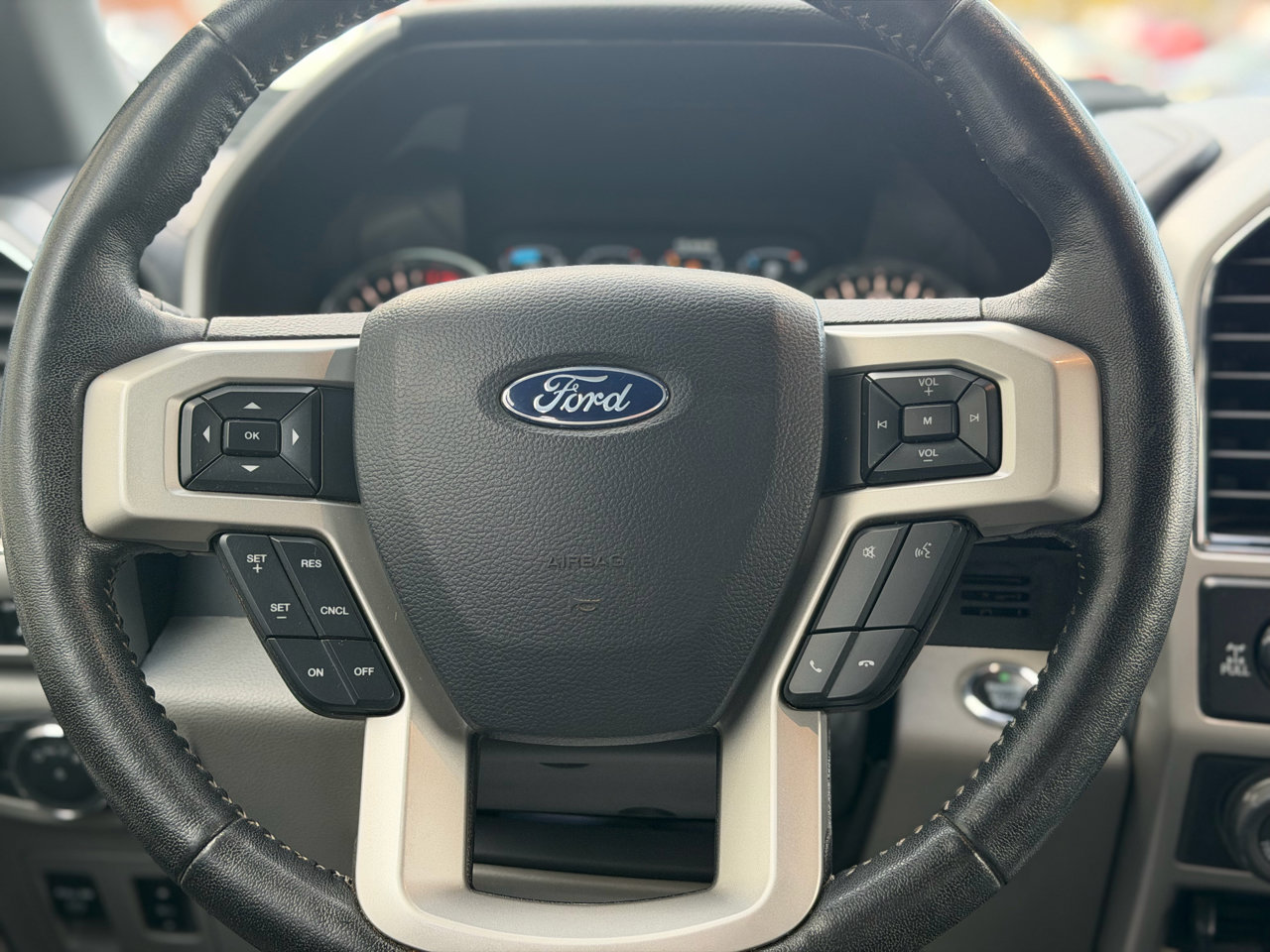Used 2019 Ford F150 Lariat w/ Equipment Group 502A Luxury image 15