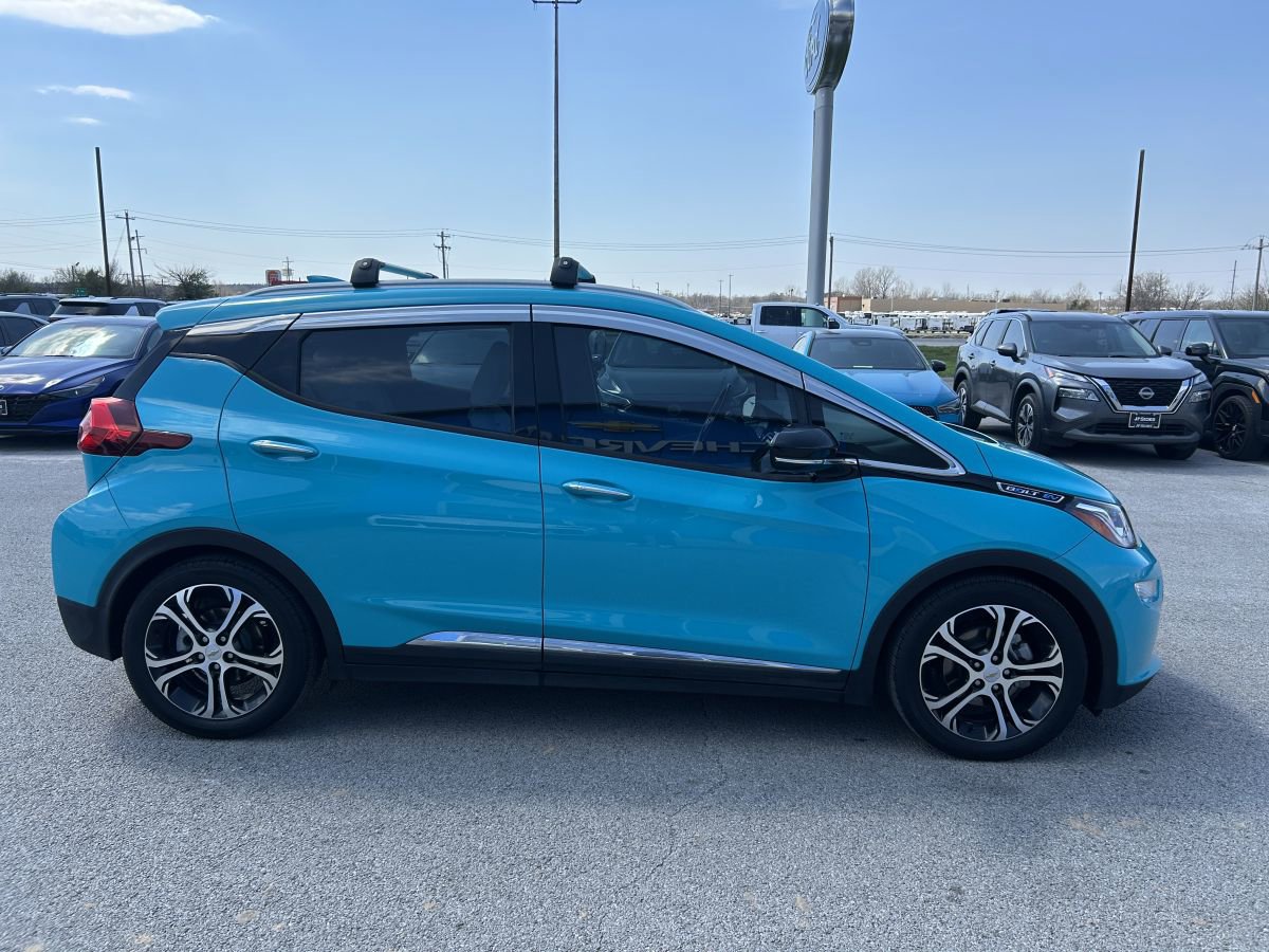 Used 2020 Chevrolet Bolt Premier w/ Infotainment Package image 3