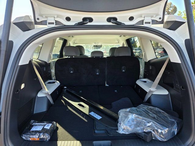 New 2026 Hyundai Ioniq 9 S image 12