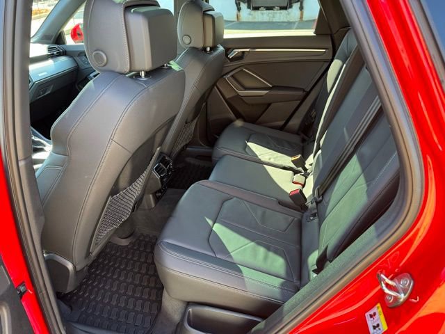Certified 2025 Audi Q3 2.0T Premium w/ Convenience Package AWD/4WD image 16