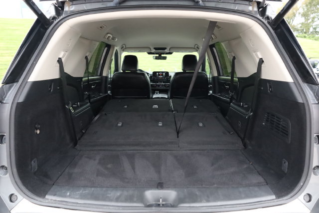 Used 2024 Nissan Pathfinder SL AWD/4WD image 31