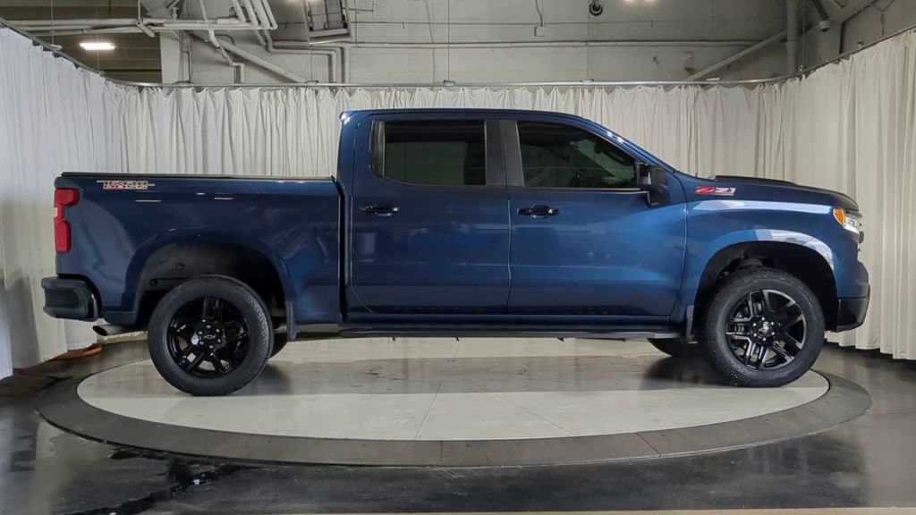Used 2022 Chevrolet Silverado 1500 LT Trail Boss w/ Protection Package AWD/4WD image 11