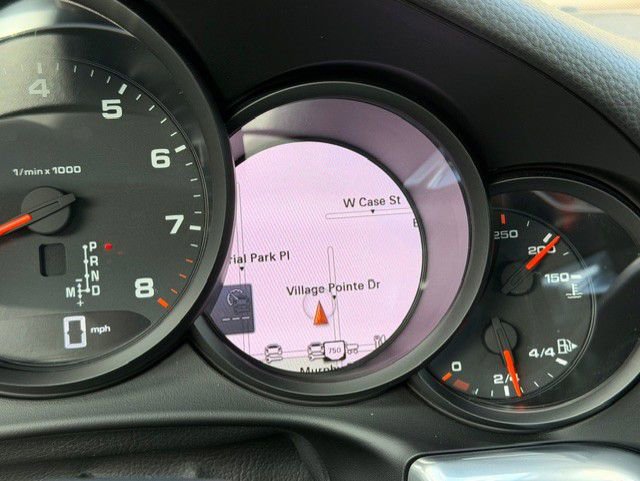 Used 2018 Porsche 911 Carrera image 34