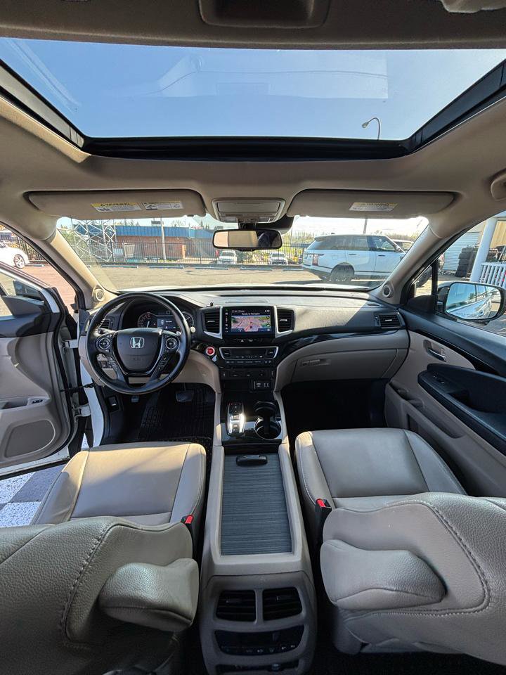 Used 2016 Honda Pilot Touring image 29