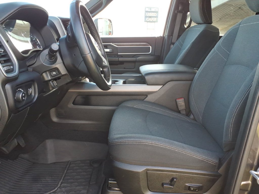 Used 2021 RAM 2500 Big Horn w/ Night Edition AWD/4WD image 19