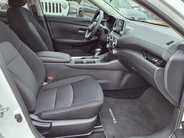 Used 2023 Nissan Sentra SV image 18