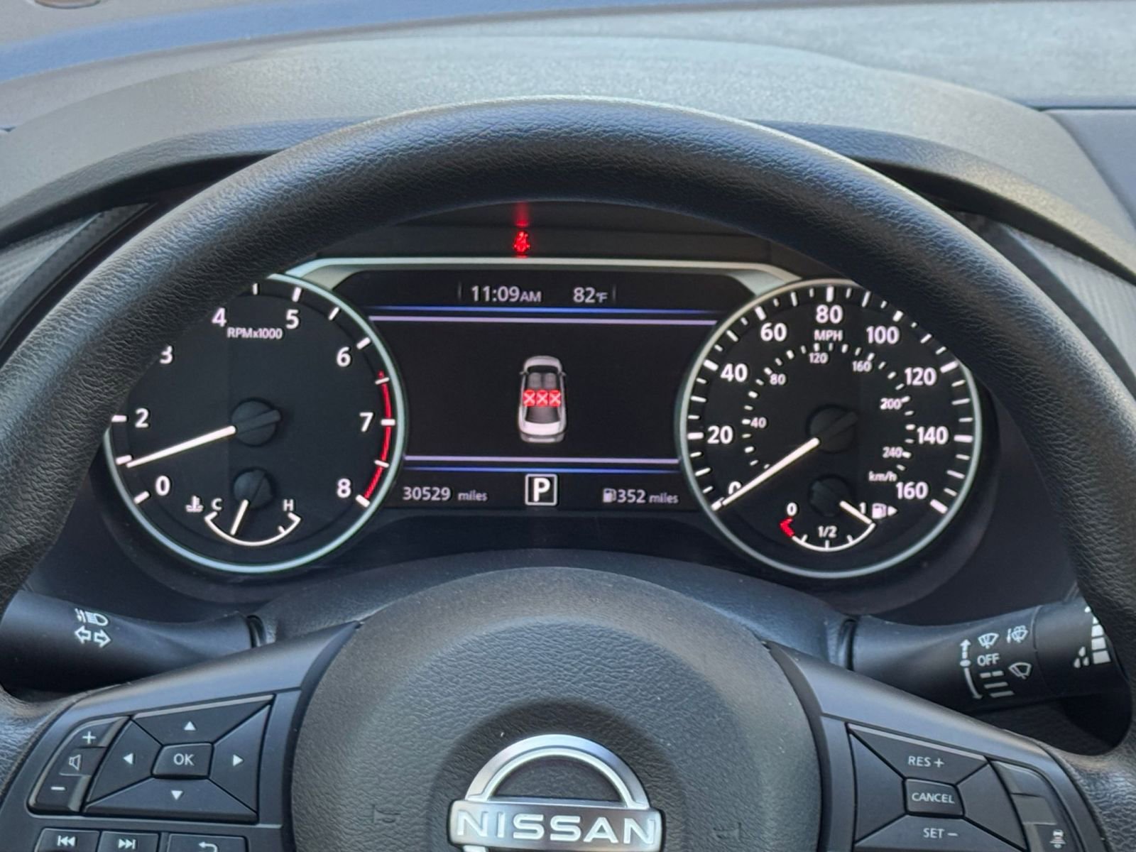 Used 2025 Nissan Sentra SV FWD image 39
