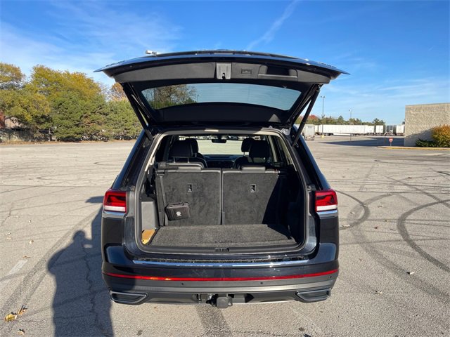 Used 2023 Volkswagen Atlas SE w/ Panoramic Sunroof Package image 16