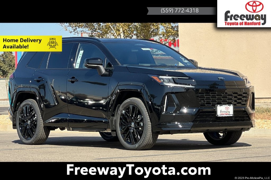 New 2026 Toyota RAV4 XSE w/ Panoramic Sun Roof Package