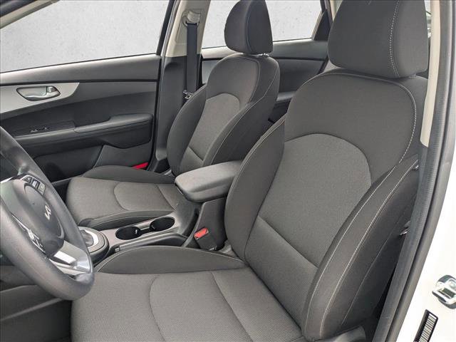 Used 2024 Kia Forte LXS w/ LXS Technology Package FWD image 15