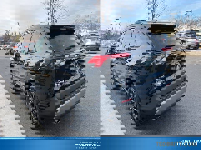 Used 2022 Toyota RAV4 Limited image 6