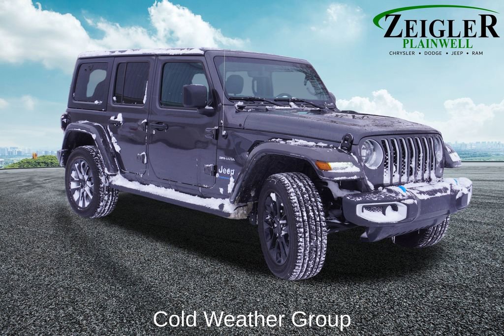 Used 2023 Jeep Wrangler Unlimited Sahara w/ Cold Weather Group image 4