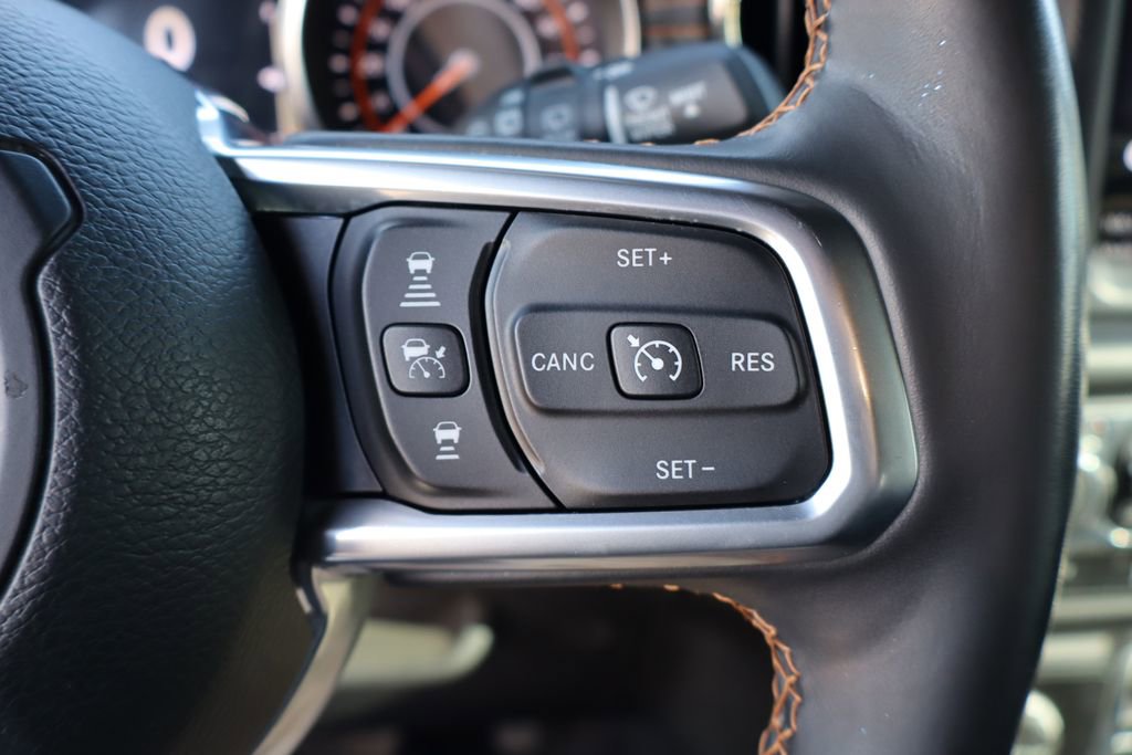 Used 2020 Jeep Wrangler Unlimited Sahara image 18