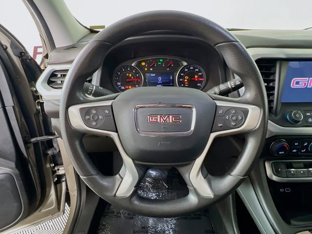 Used 2023 GMC Acadia SLE w/ Driver Convenience Package image 12