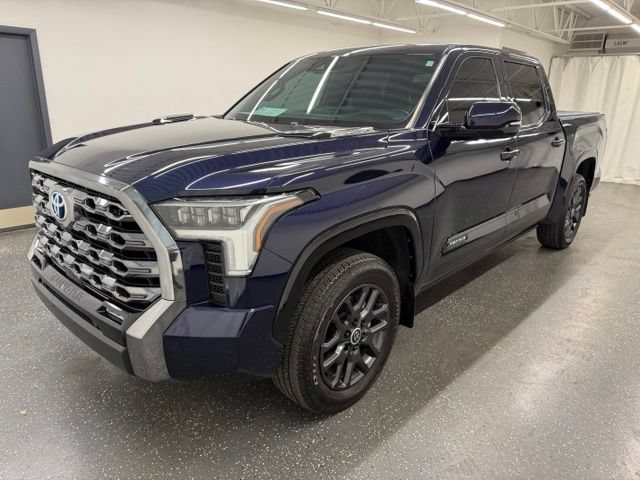 Used 2024 Toyota Tundra Platinum AWD/4WD image 5