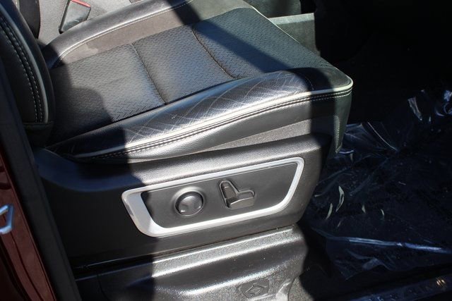 Used 2022 RAM 1500 Laramie w/ Sport Appearance Package image 32