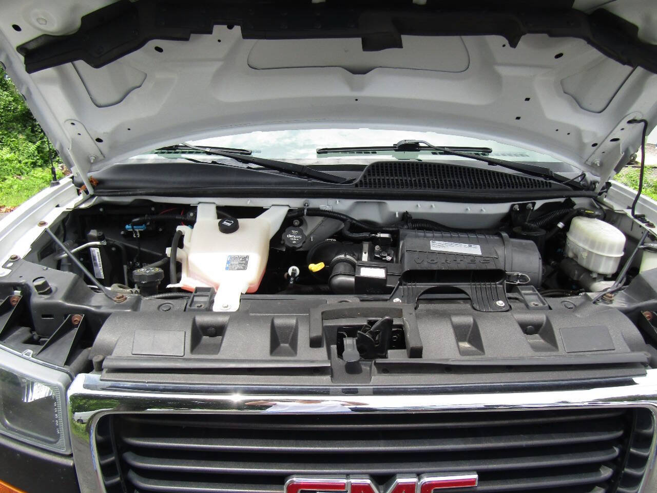 Used 2018 GMC Savana 2500 w/ Driver Convenience Package RWD image 25