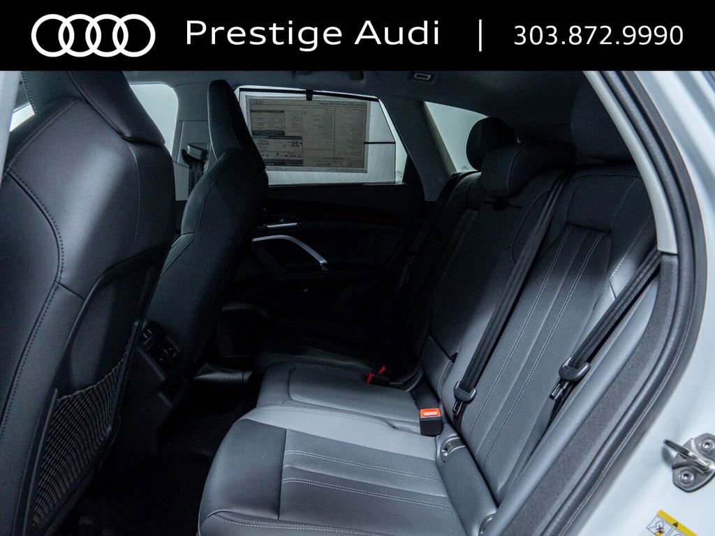 Used 2025 Audi Q5 Premium Plus w/ Premium Plus AWD/4WD image 25