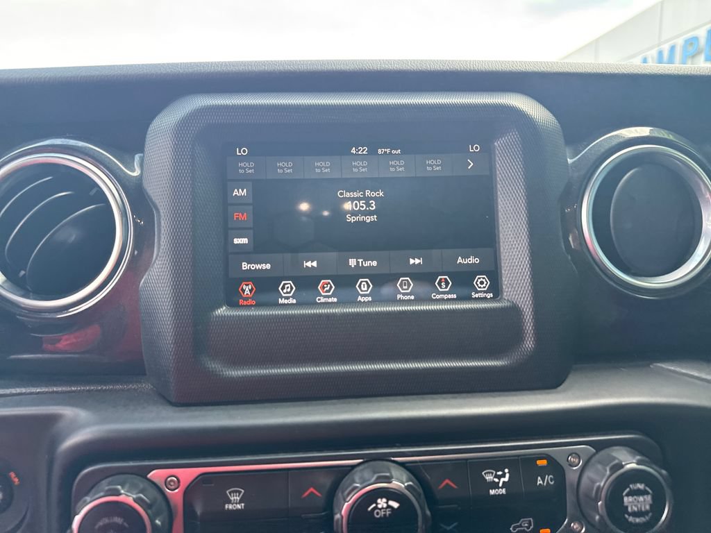 Used 2020 Jeep Wrangler Unlimited Sahara AWD/4WD image 24