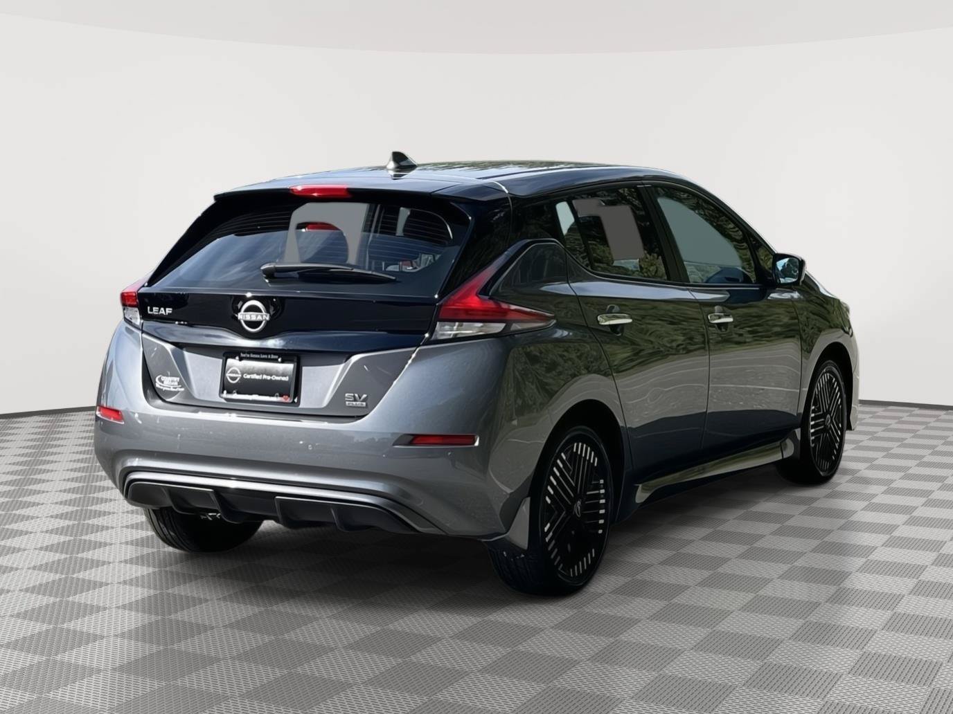 Certified 2025 Nissan Leaf SV Plus FWD image 5