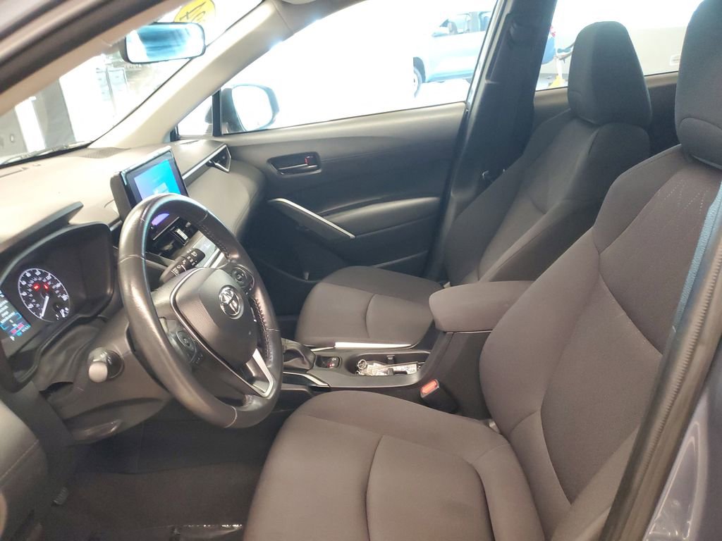 Certified 2024 Toyota Corolla Cross LE image 14