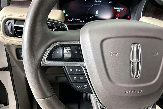 Used 2021 Lincoln Nautilus Reserve w/ Equipment Group 201A image 11