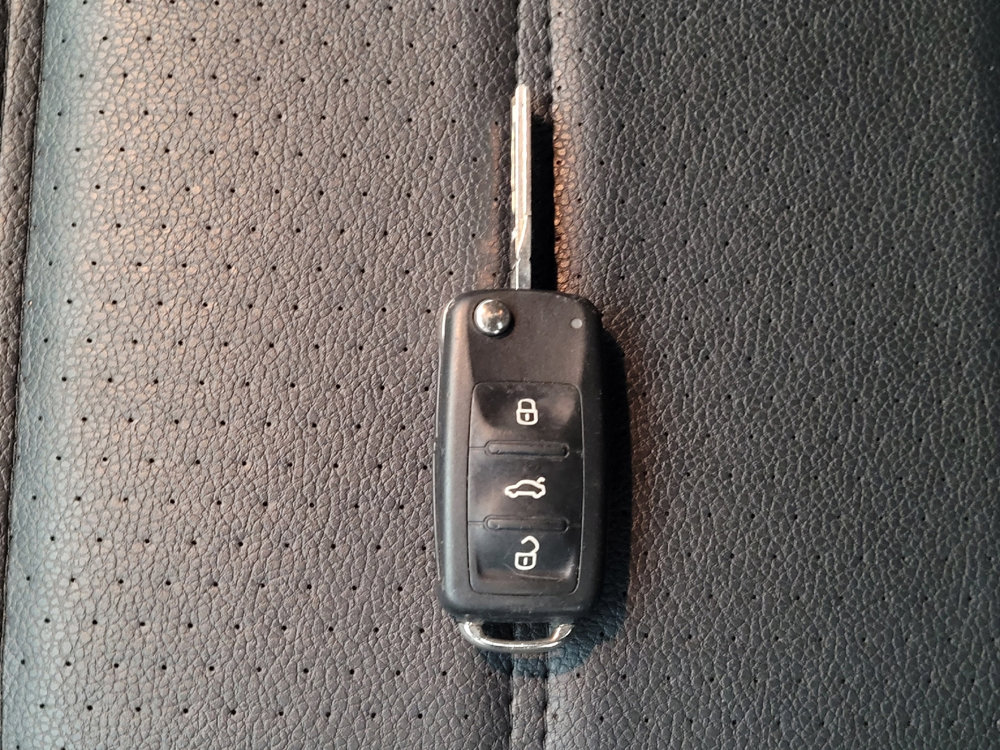 Used 2017 Volkswagen Passat 1.8T SE image 32